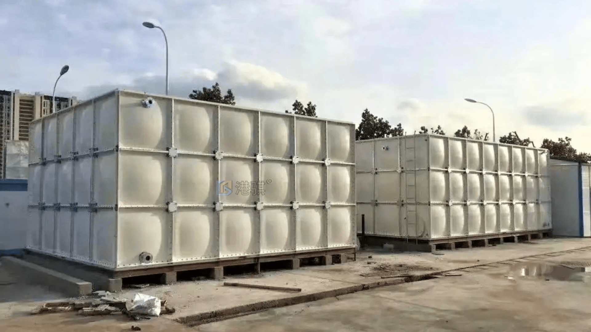 玻璃钢蓄水池玻璃钢蓄水罐玻璃钢消防水池罐箱港骐