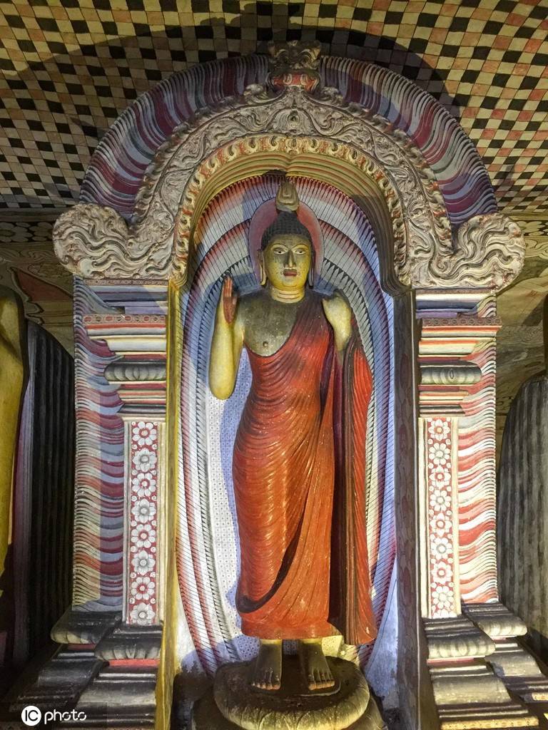 斯里兰卡丹布勒石窟寺壁画精美绝伦-搜狐大视野-搜狐新闻