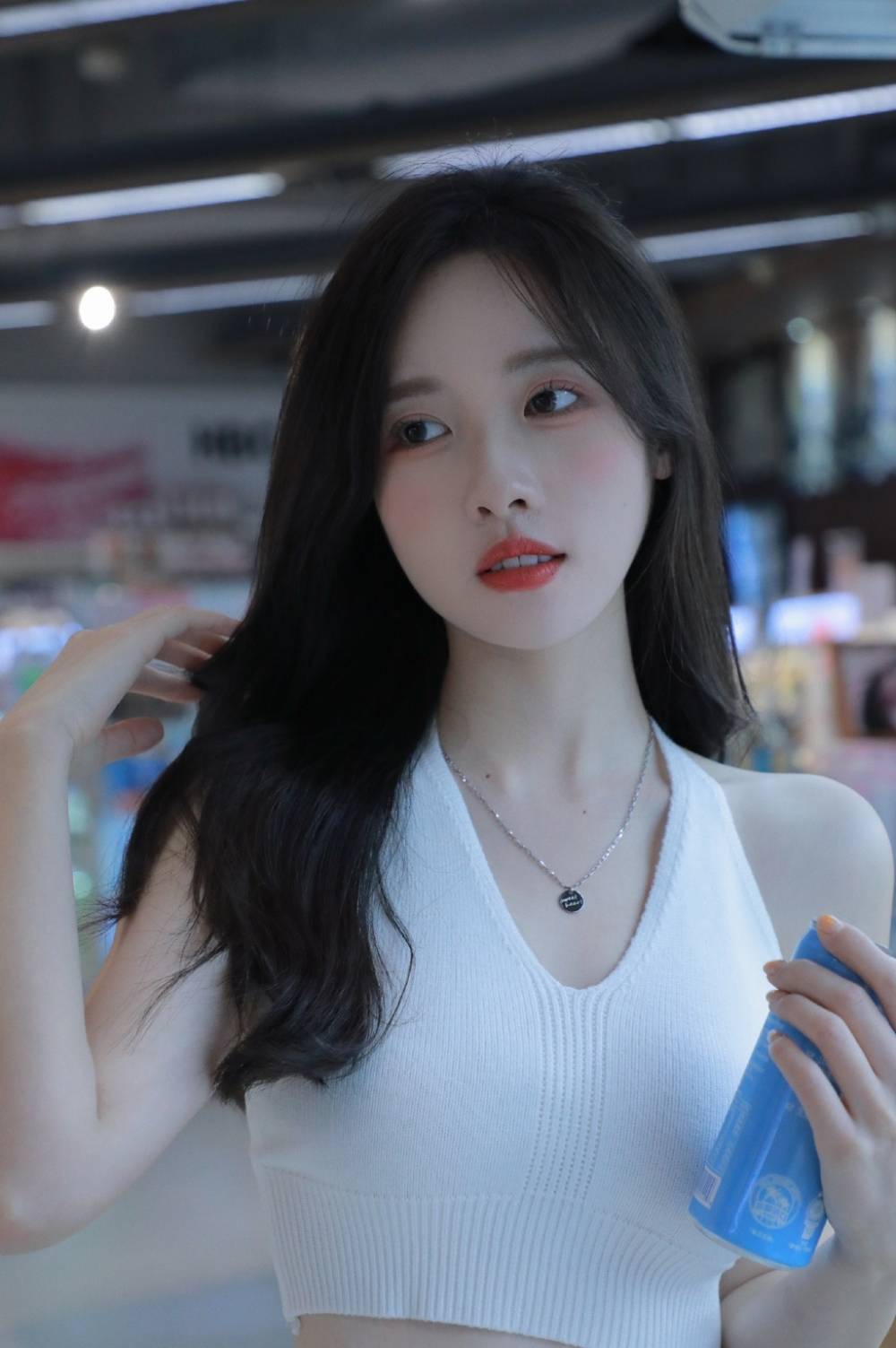 冰清玉洁梨涡允允夏天清凉穿搭