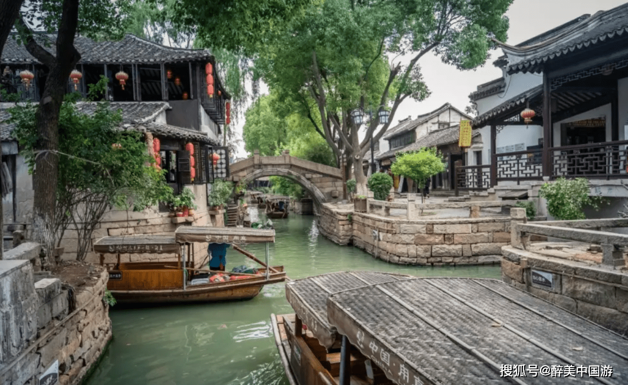 原创国内不可忽略的四大古镇环境清幽休闲度假胜地