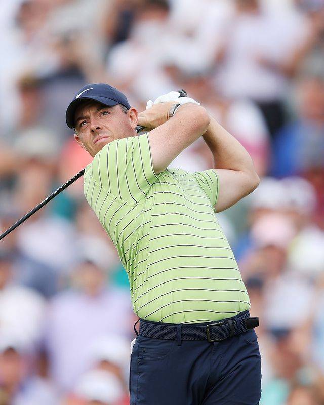 组图pga锦标赛首轮麦克罗伊1杆领跑伍兹t99