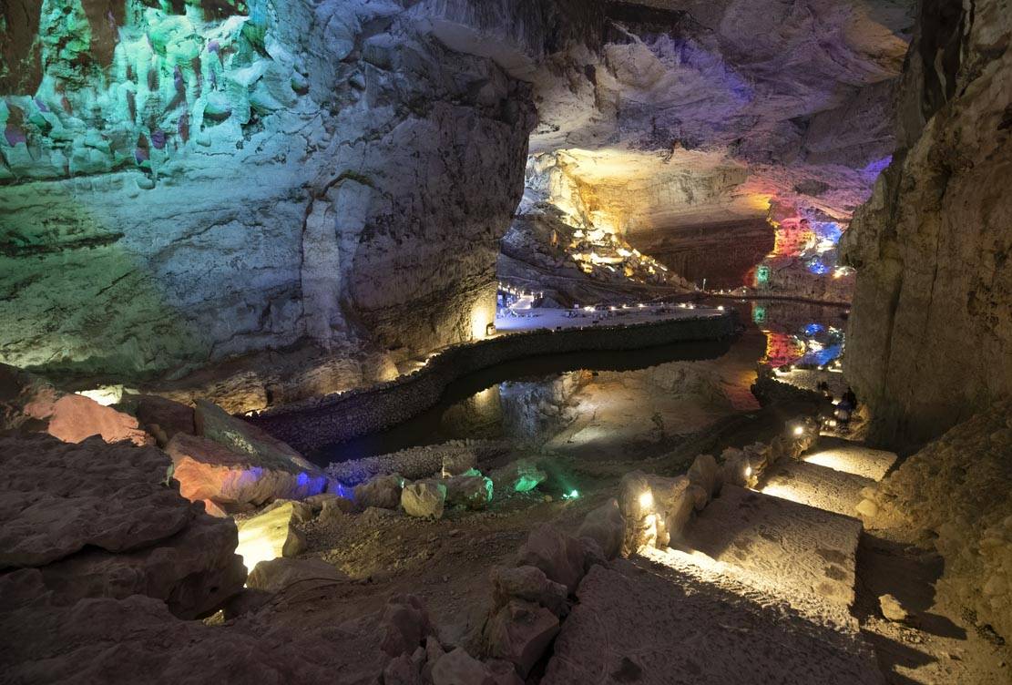 创建天府旅游名县：中国空间规模最大的溶洞天泉洞_洞穴_世界_田振华