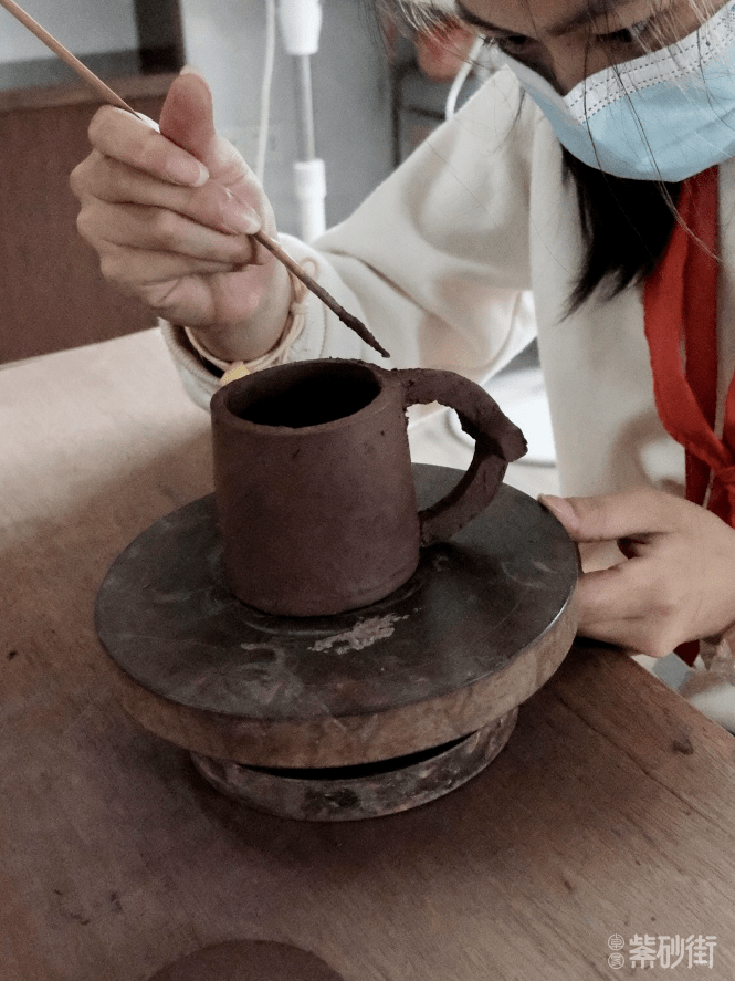 提前过六一:宜小红艺术团队走进紫砂小学_活动_宜兴_董亚芳