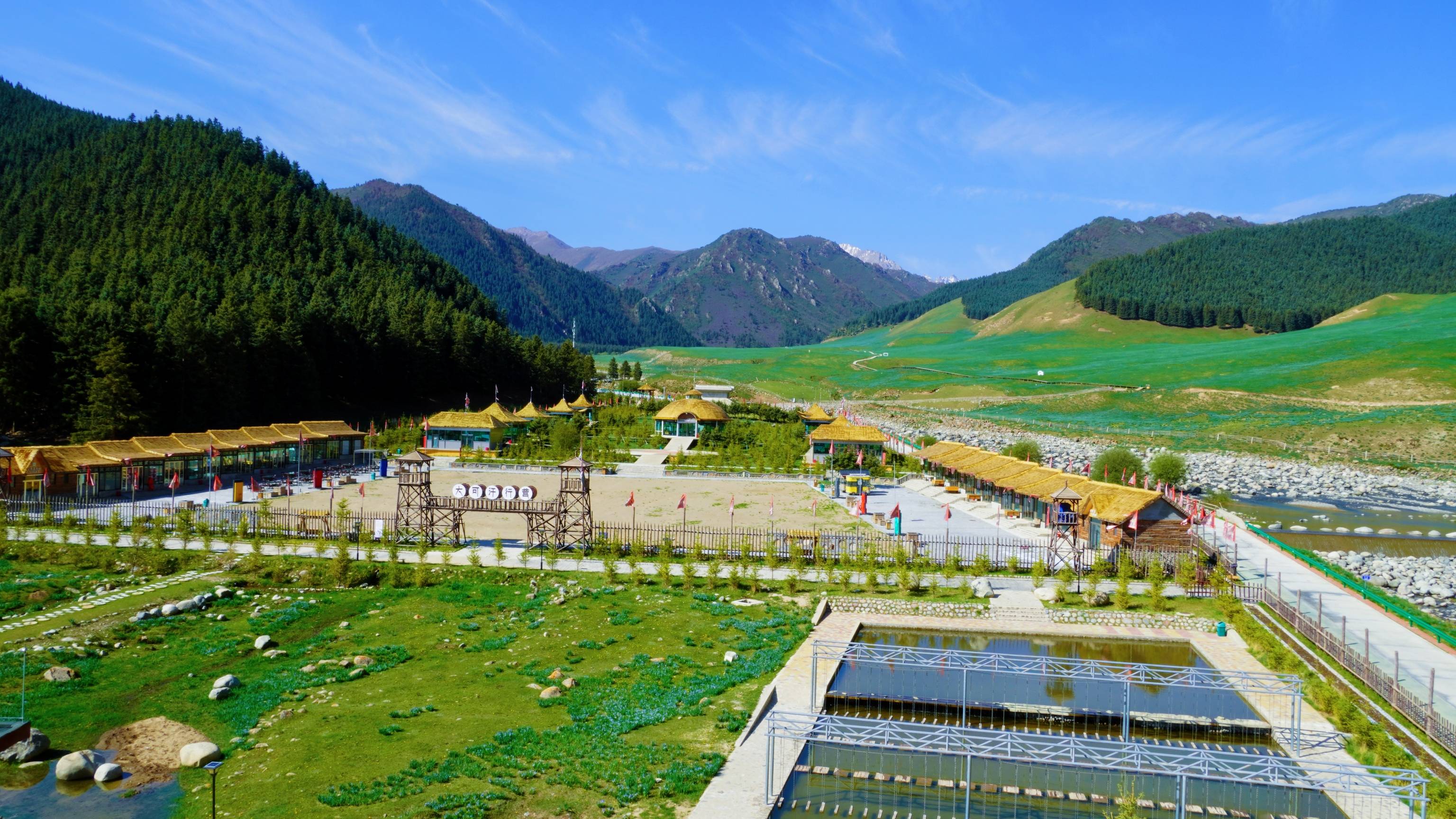 祁连山冰沟河景区图片