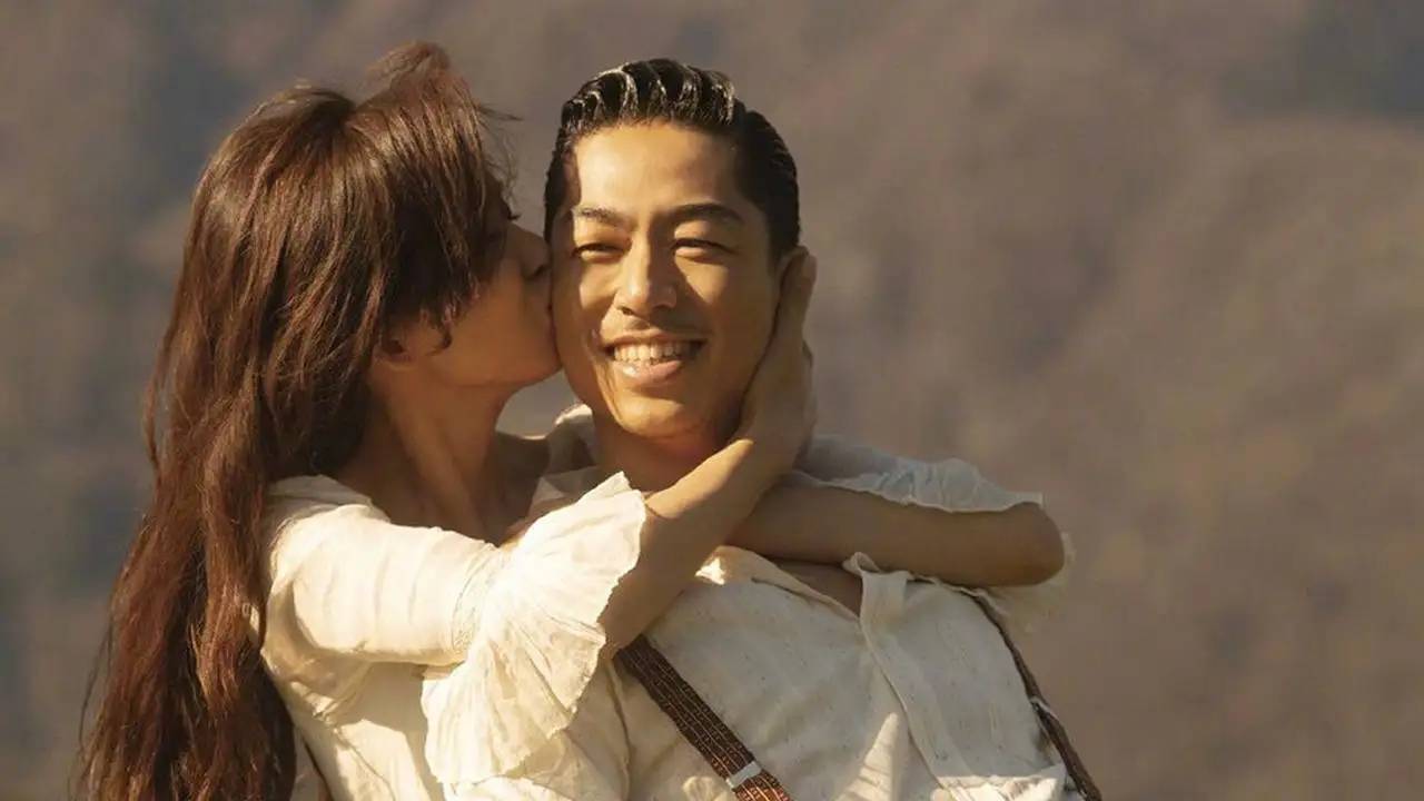 原创林志玲嫁入日本3年很幸福晒一家三口照片为新书发布宣传助力