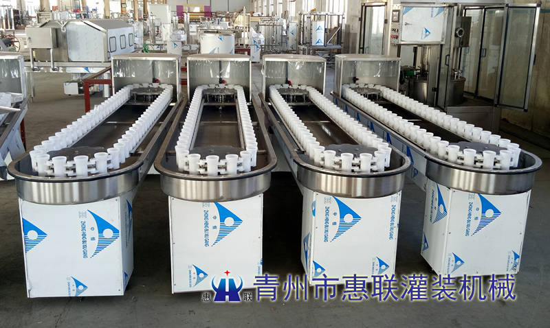 回转式洗瓶机对玻璃瓶与塑料瓶进行清洗效果好