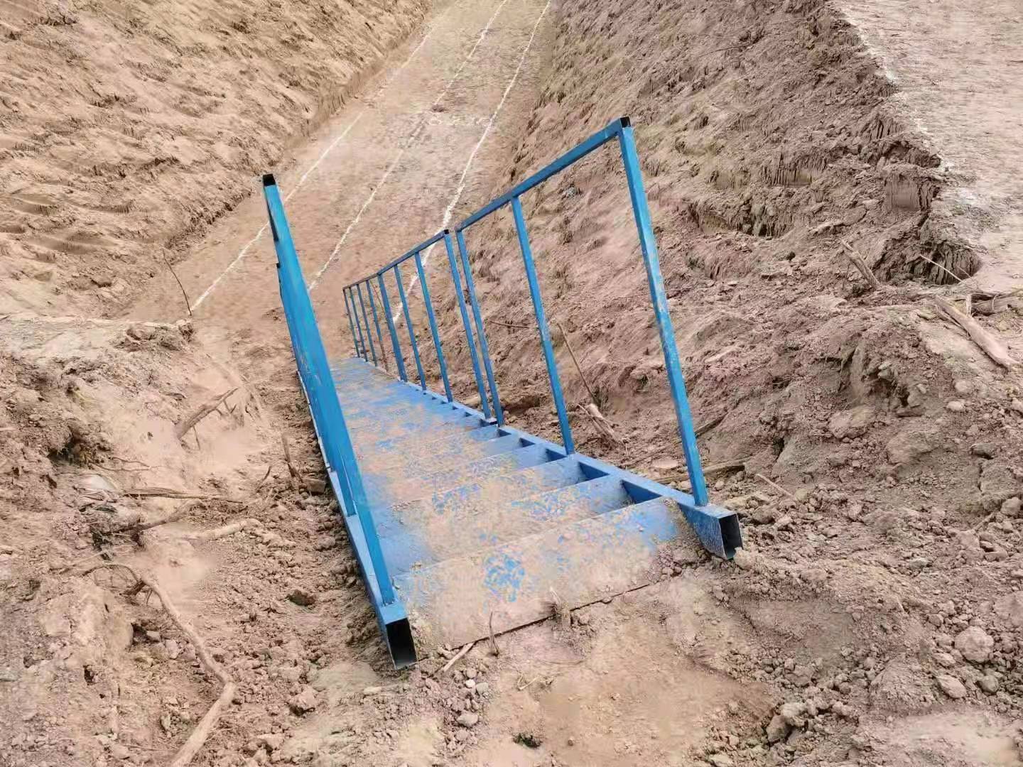 新型装配式上下基坑马道上下基坑通道安装作业安全技术交底