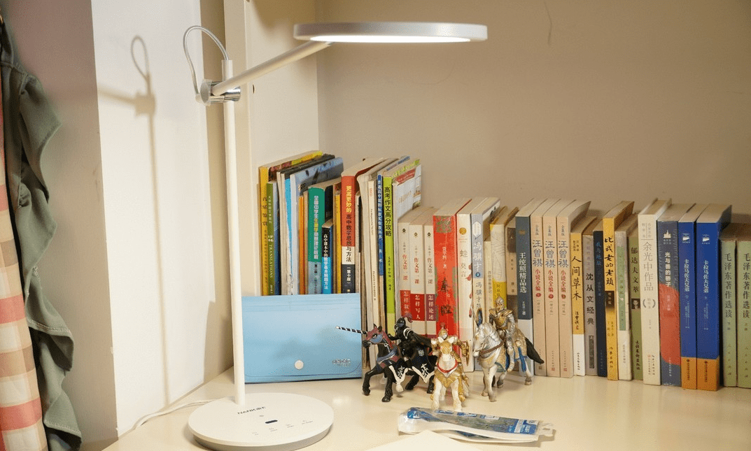 有什么不错的护眼台灯?品质非常好的护眼灯推荐