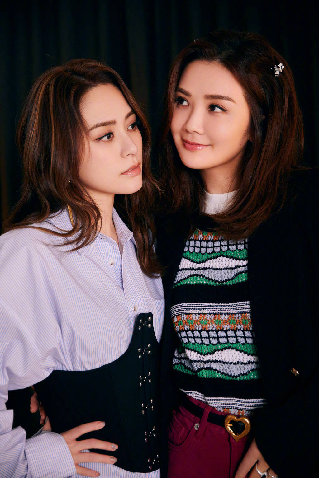 Twins合体参加综艺录制花絮曝光 阿娇阿sa亲昵贴贴-搜狐大视野-搜狐新闻