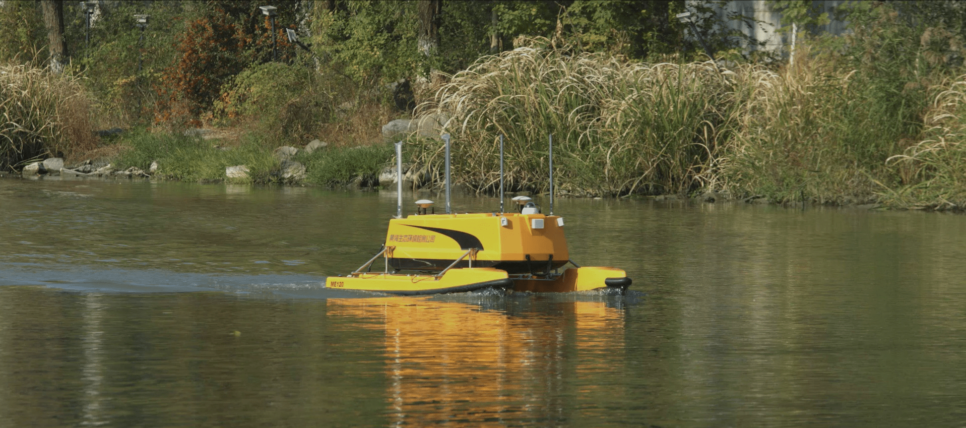 无人船走航式水质监测项目入选"十四五"生态环境创新工程案例_工作