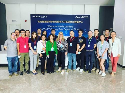 构建,提供基于it成本控制的高效服务,加速跨越ct-it-ot的超融合交付