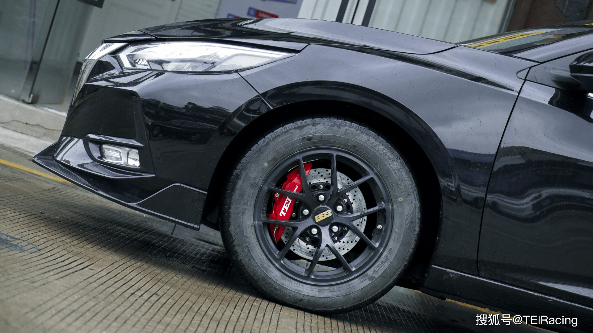 精选案例14代日产轩逸改装前轮刹车升级teiracing刹车套件