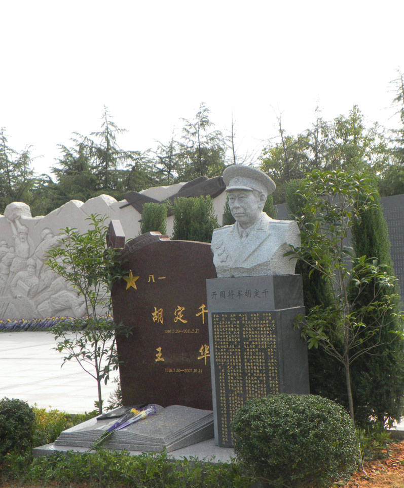 南昌西山万寿陵园_传统_生命_尊容