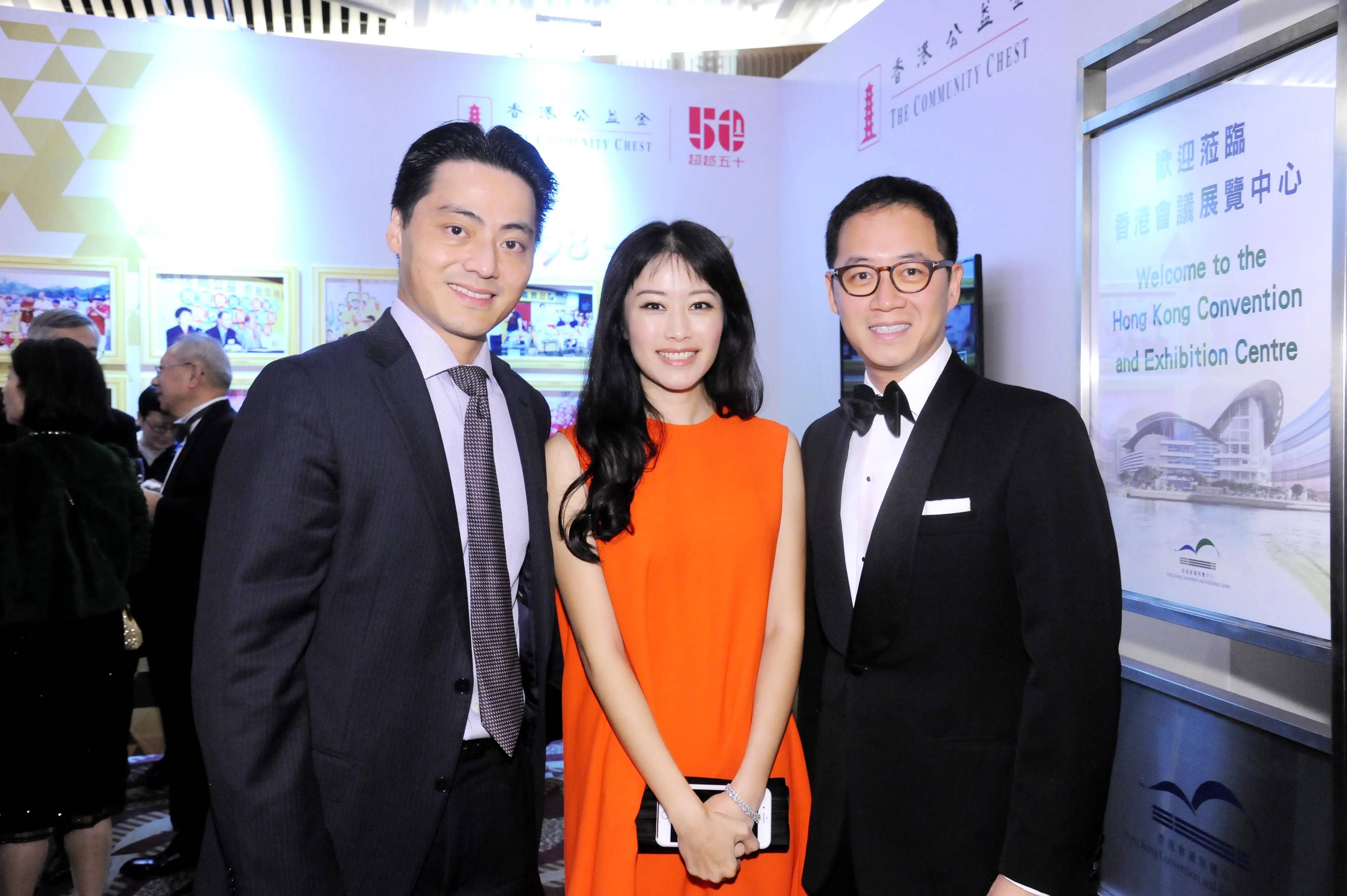 到海洋公园打工,还娶了豪门千金_庞建贻_郑志雯_香港