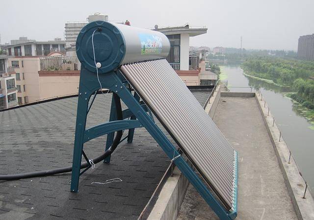 曾经风靡一时的太阳能热水器如今为何不受欢迎了看完这几个原因你就