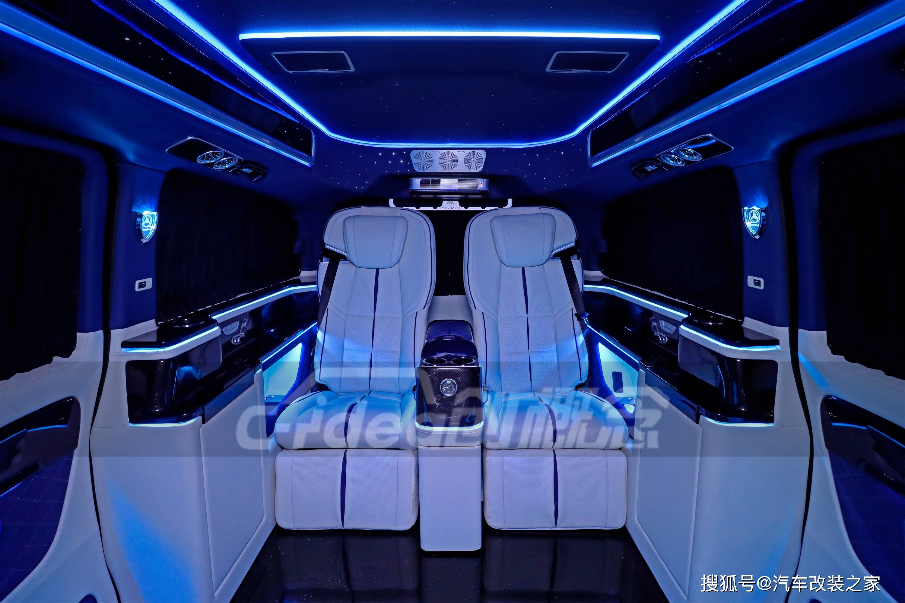 奔驰威霆改装六座全隔断吧台内饰，蒙娜丽莎座椅无限享受_搜狐汽车_搜狐网