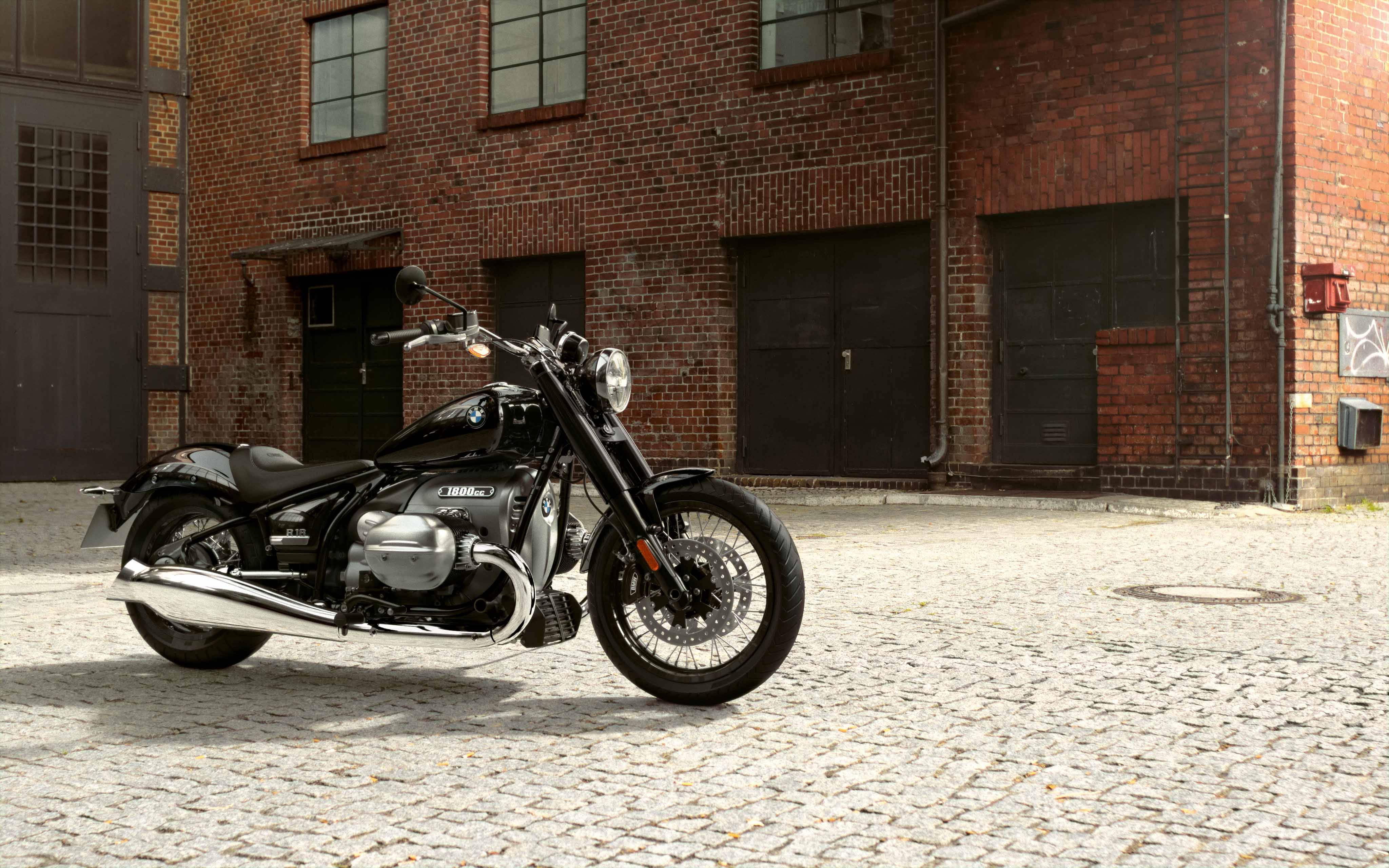 摩托车百年品牌历史传承的最强代表,bmw r 18家族凭借致敬经典的复古