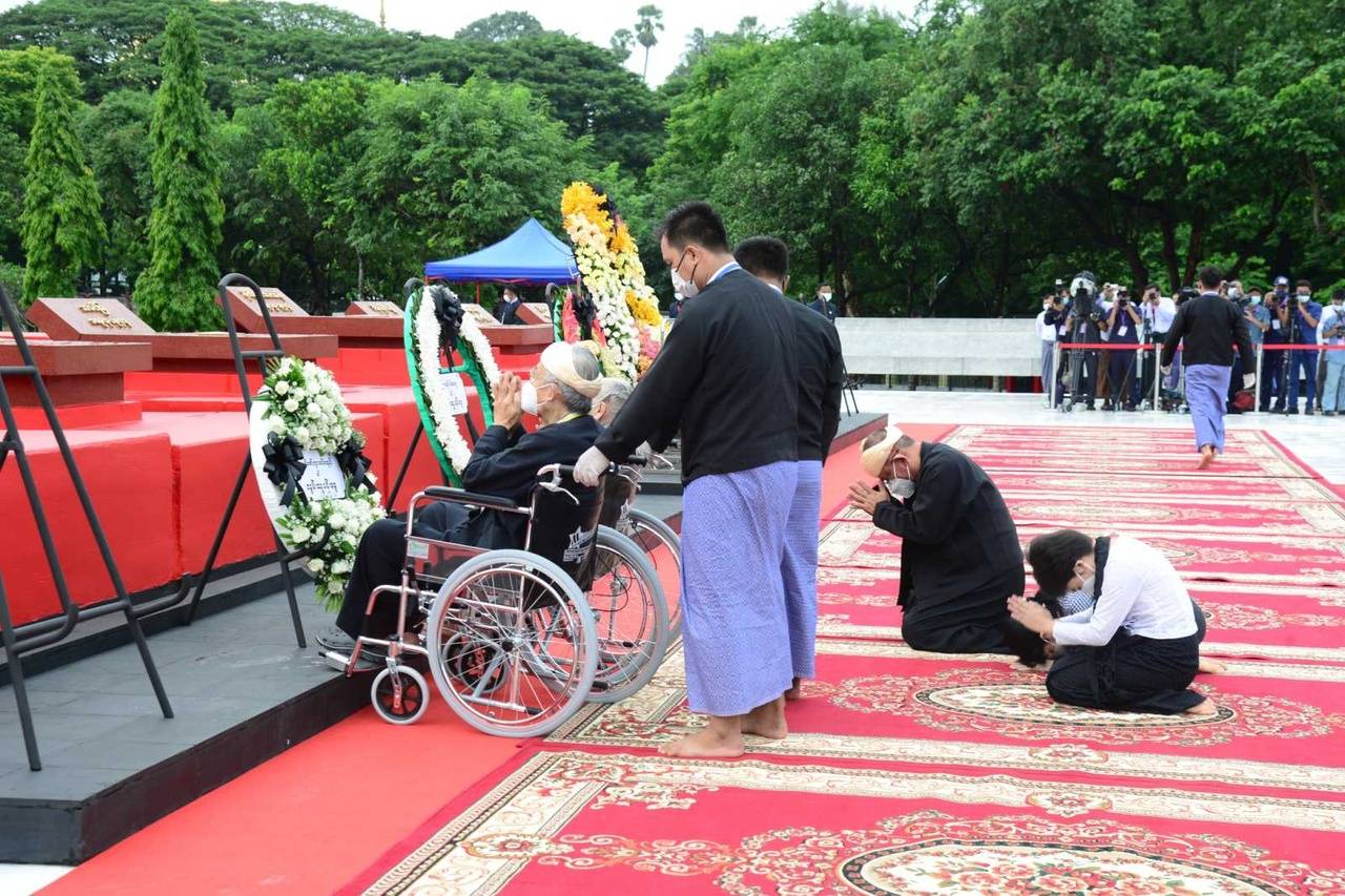 缅军副总司令梭温副大将出席第75个烈士节_缅甸_maung_仰光