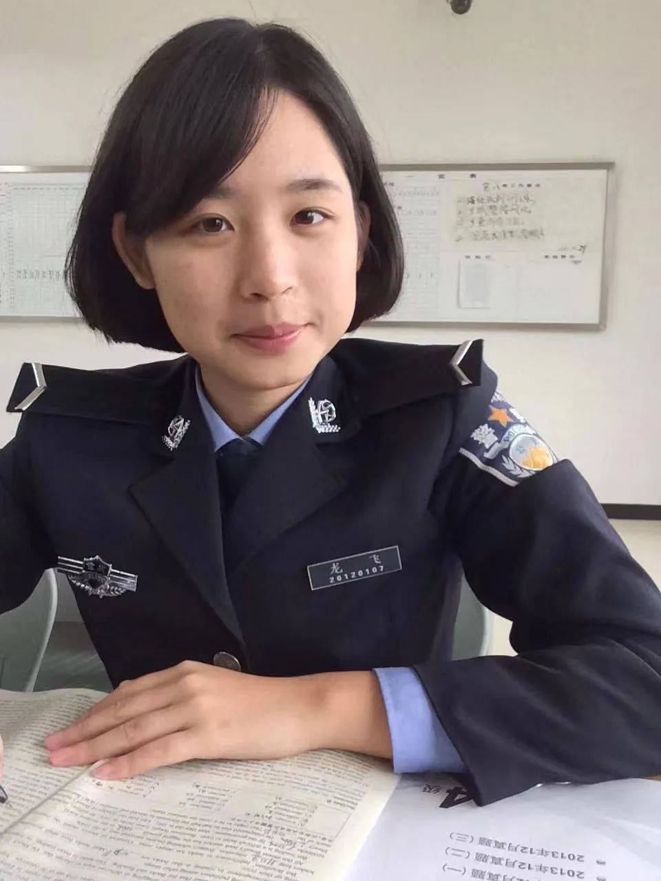 当橄榄绿遇到警服蓝丨军警的家国情长是爱情最美的模样