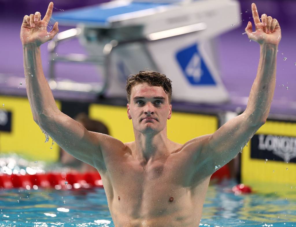 并刷新赛会纪录