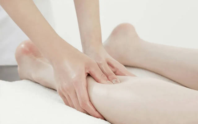 皮肤颜色不正常的部位,可以到诸生堂做腿部保养,通过专业手法,有助于