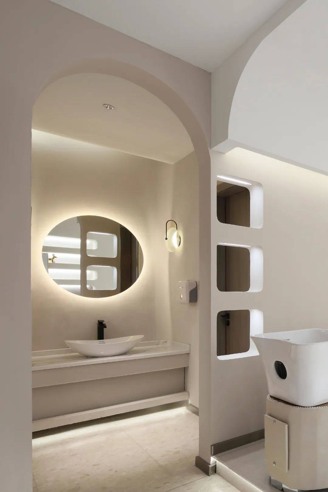 朗生墙板效果图案例 | 300㎡暖白调空间,简约治愈,尽显温柔!