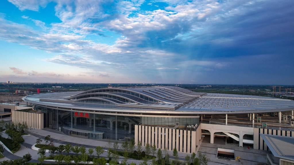 超级工程雄安站站顶光伏累计发电超1000万千瓦时