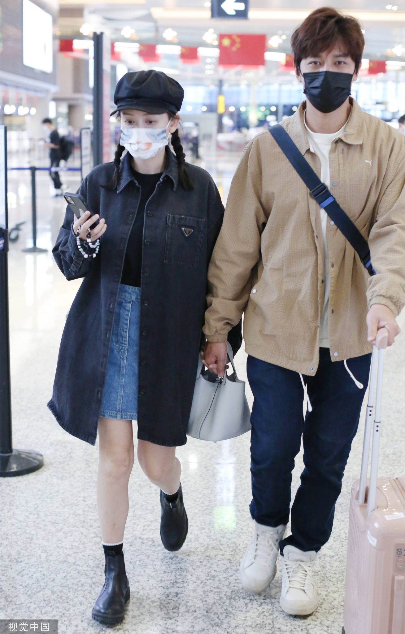 陈乔恩与小九岁老公同框亮相 双麻花辫造型似少女-搜狐大视野-搜狐新闻