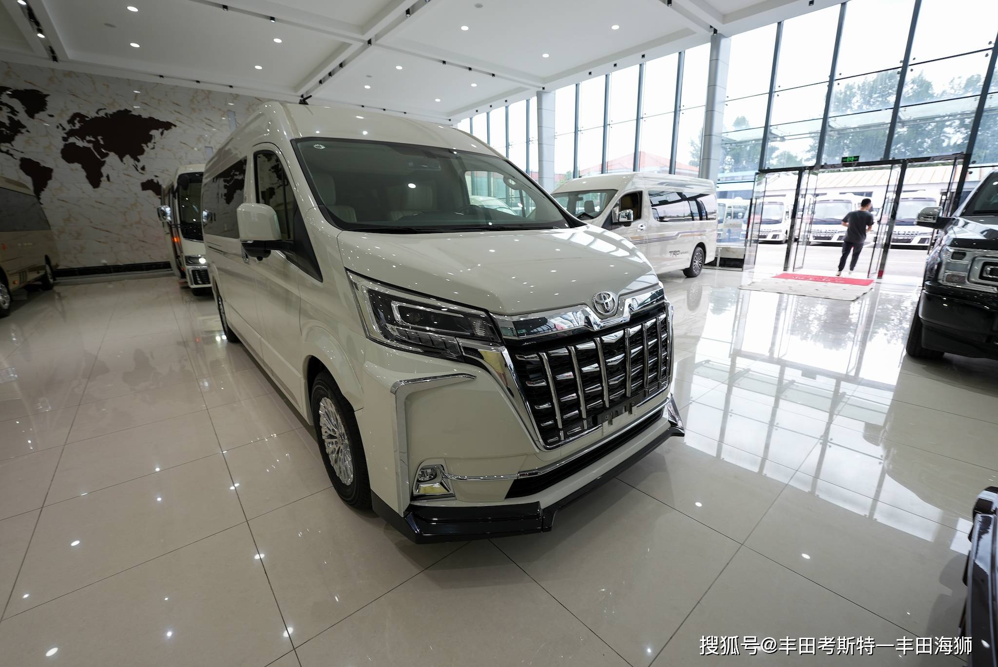 丰田海狮商务车价格 9座 丰田海狮7座报价及图片_搜狐汽车_搜狐网