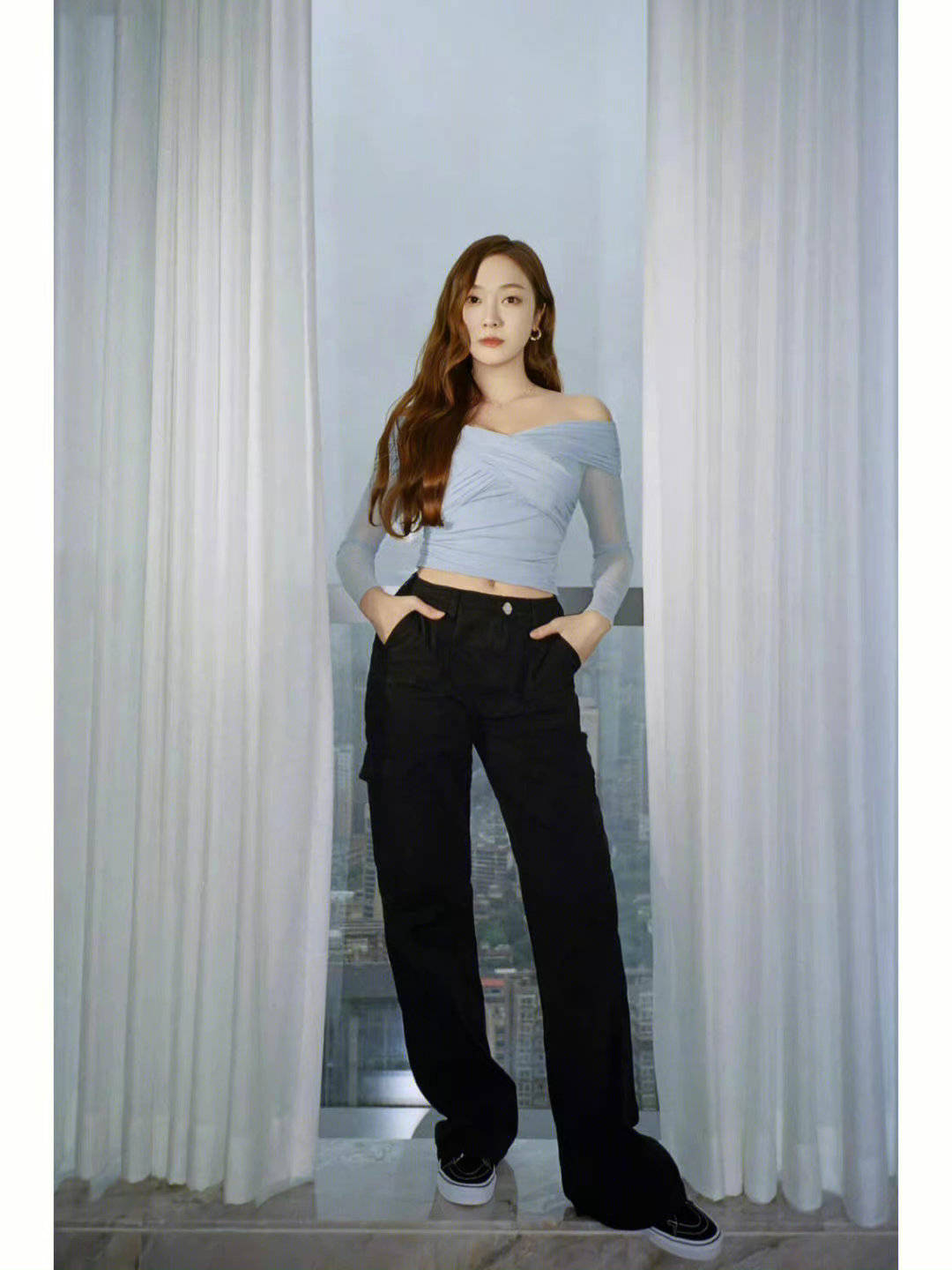 Jessica郑秀妍晒《浪姐3》舞台照，变身牛仔女郎，华丽美貌吸睛 - 哔哩哔哩