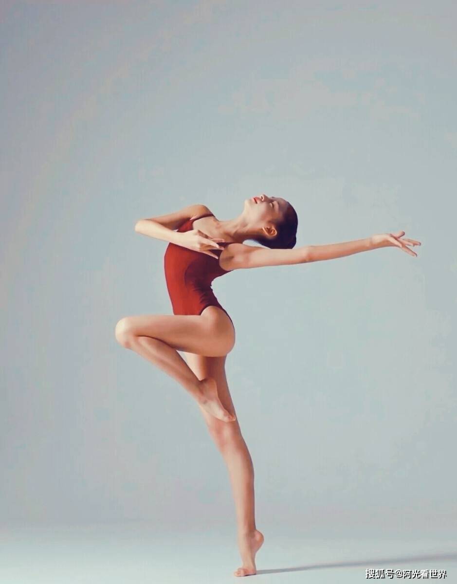 舞蹈生日常练功-图库-手机搜狐