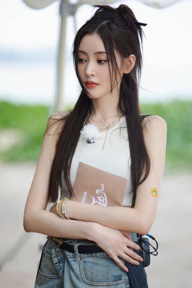 女明星张天爱时尚写真:气质女神、颜值担当-搜狐大视野-搜狐新闻