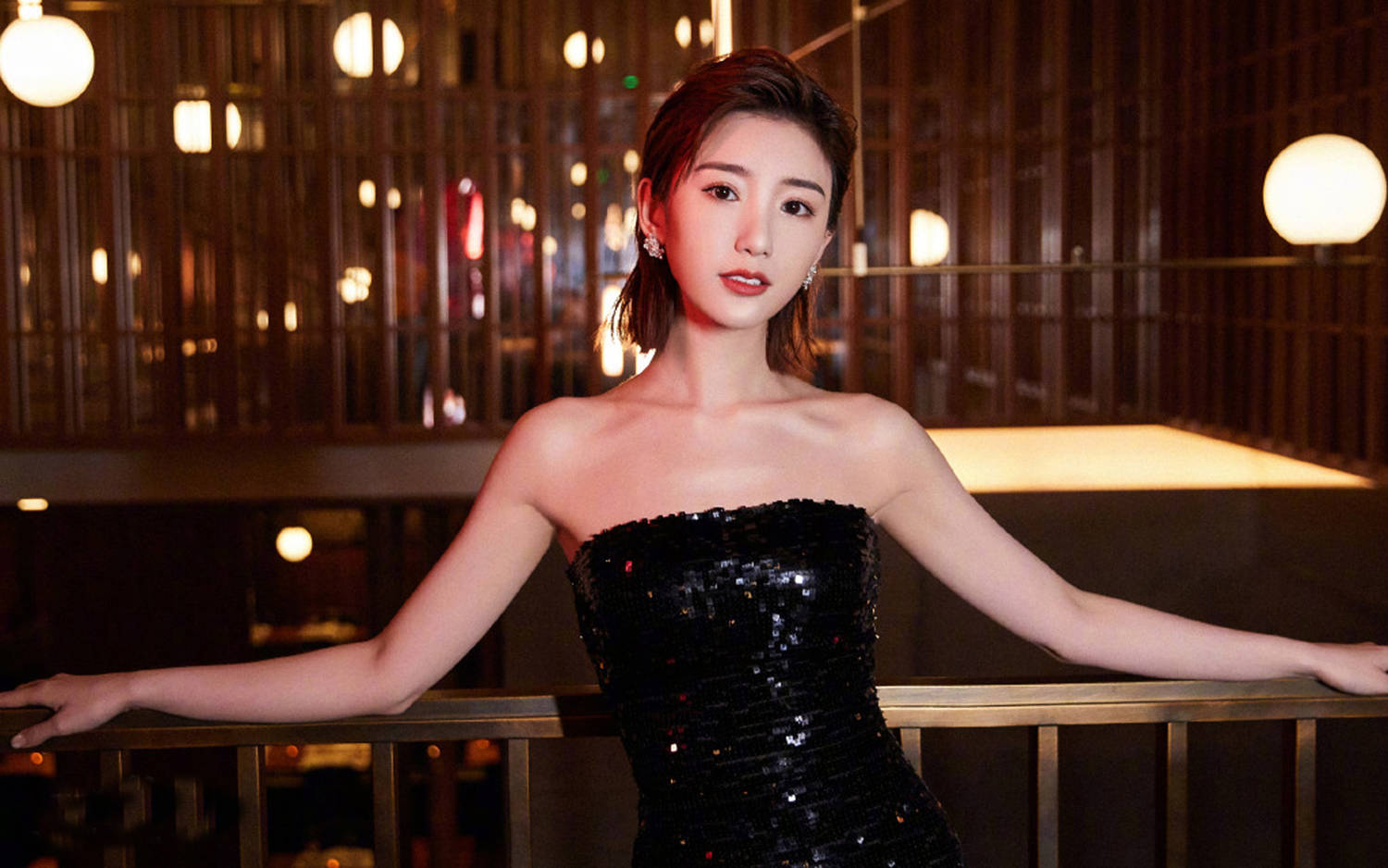 40张高清美图诠释被你忽视的甜妹子毛晓彤_关晓彤_治愈_显得