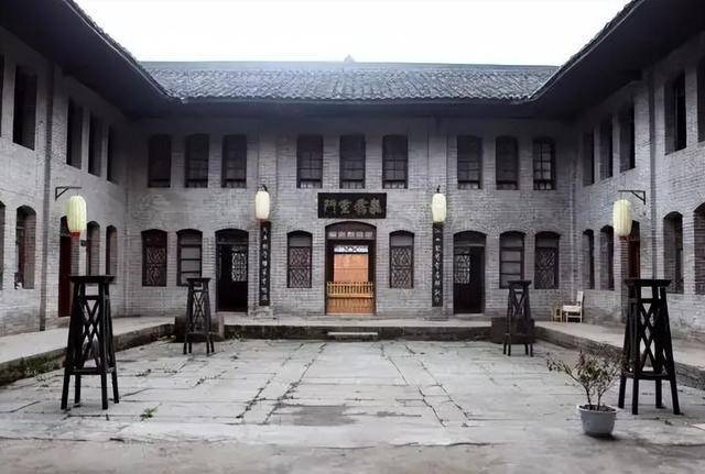 《一代枭雄》何辅堂原型:冤死30年后被平反,定性开明绅士_魏辅唐_中国