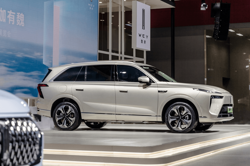 魏牌全球首发亮相蓝山DHT-PHEV，智能DHT技术迎来首次升级_搜狐汽车_搜狐网