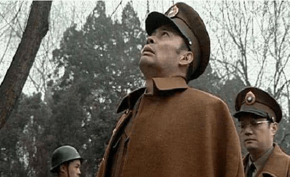 亮剑:旧版vs新版,同是楚云飞捧土,一个爱的深沉,一个待够了!