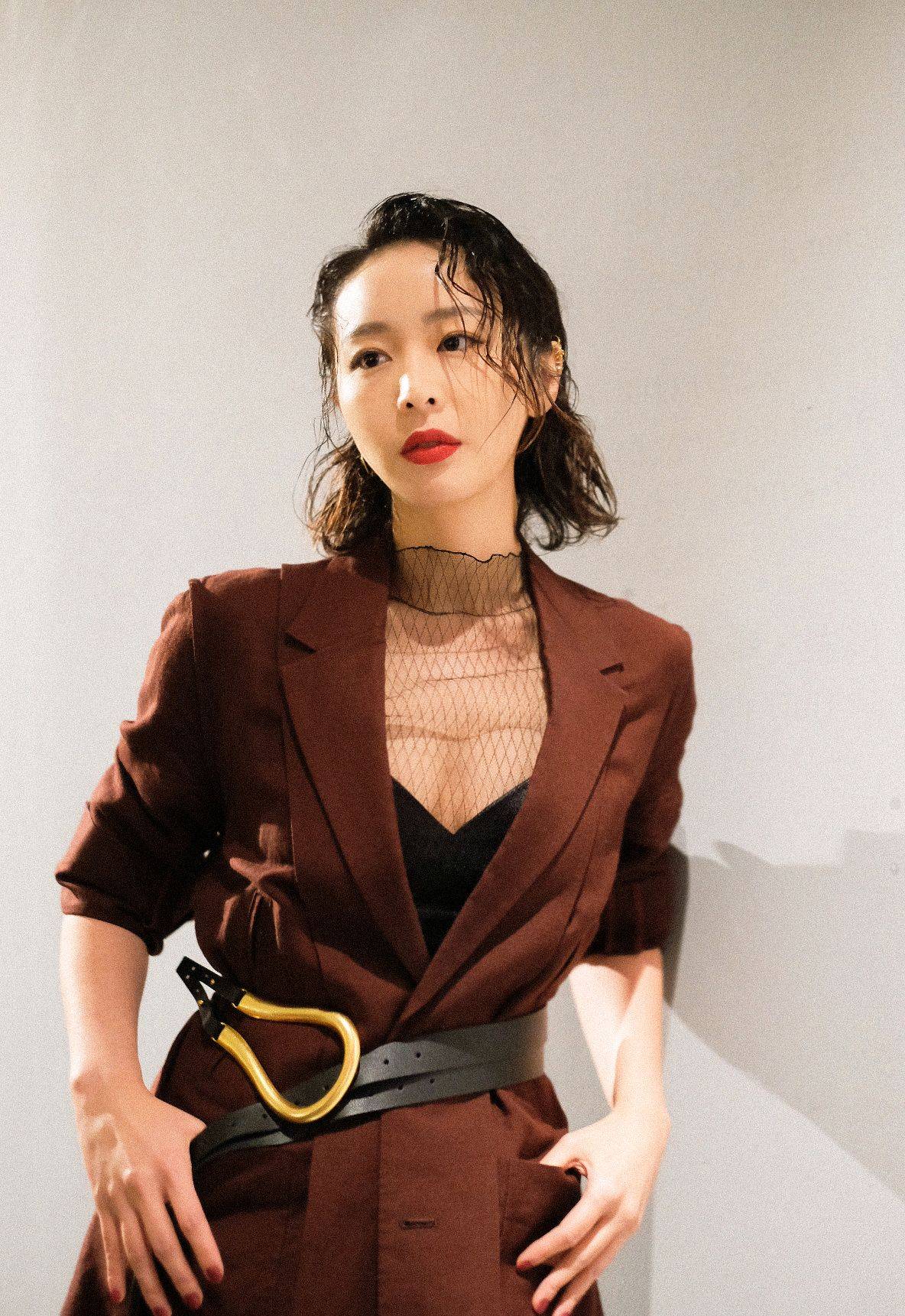 《狂飙》女主角 演员高叶时尚照片合集-搜狐大视野-搜狐新闻