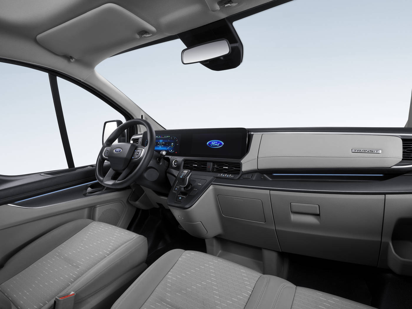 新款福特全顺内饰官图发布,采用连体悬浮大屏,很有高级感_搜狐汽车