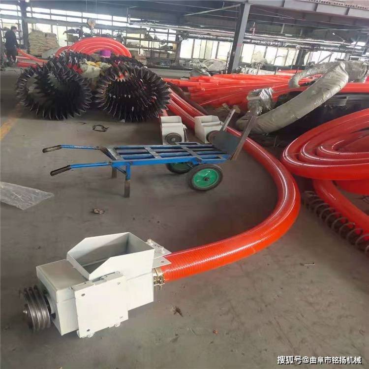 车载100型电动吸粮机 装粮车载吸料机 大吸力车载抽粮机_牛筋_工作