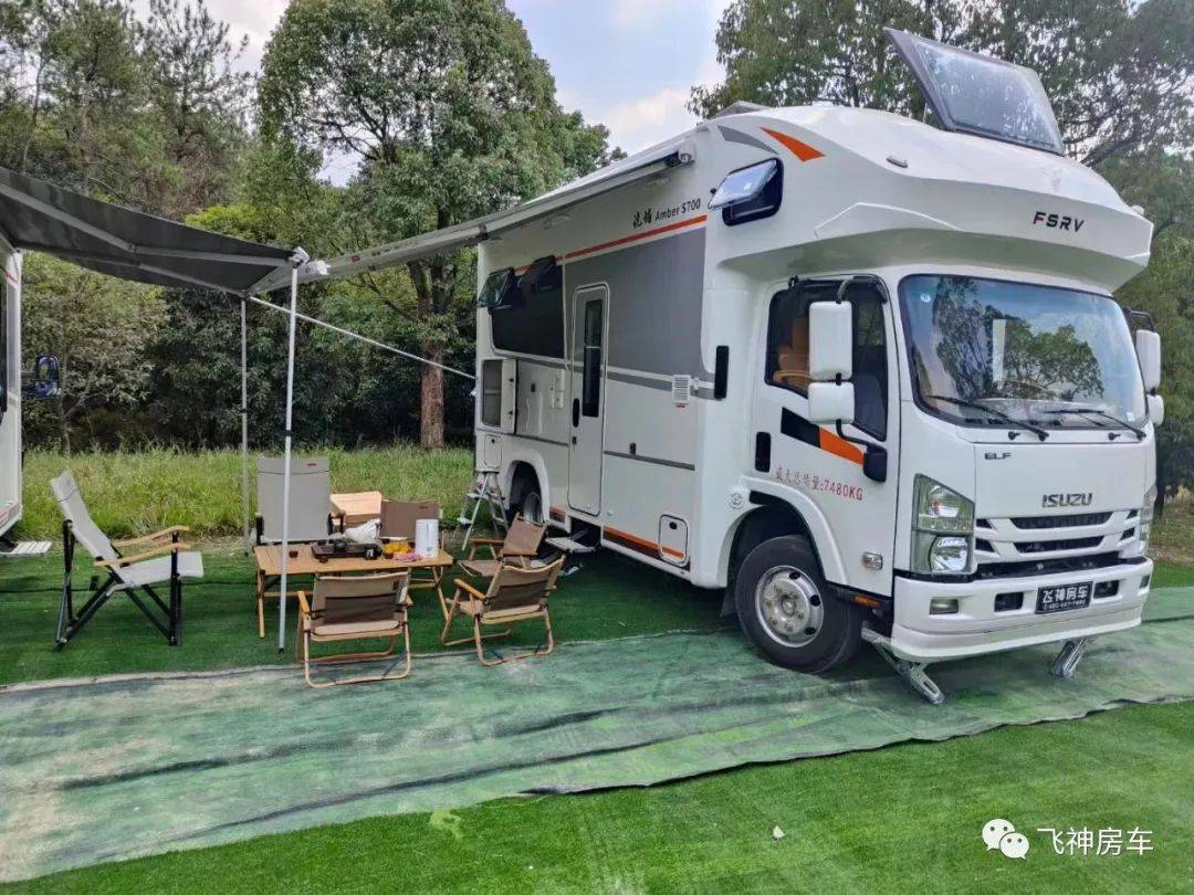 4月13日洛阳房车展:飞神房车昆士达s700,澎湃动力,打造移动城堡!
