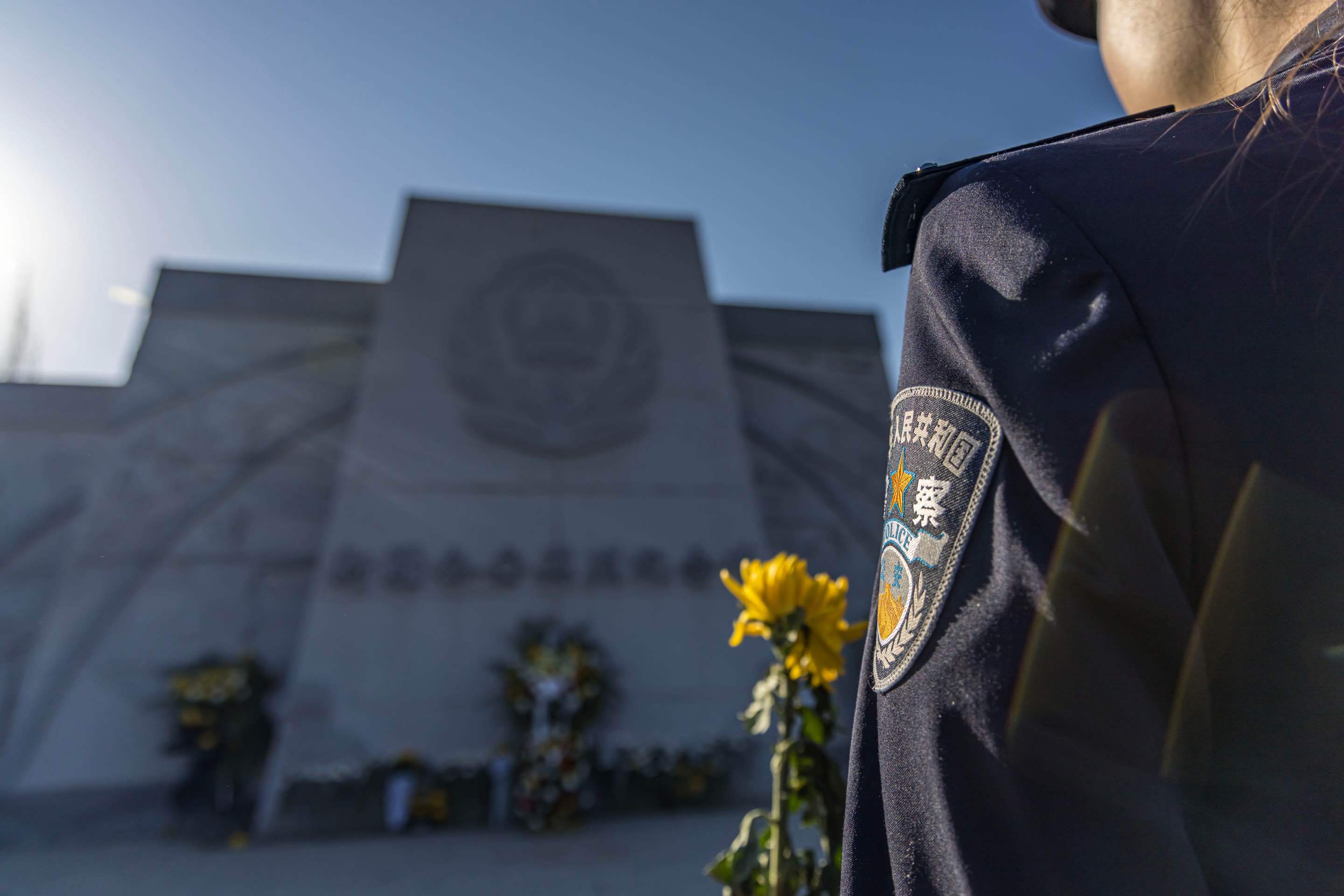 乌鲁木齐铁警开展清明缅怀公安英烈活动