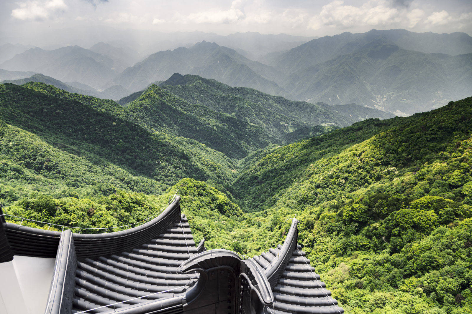 避免扎堆挤五一,小城岚皋南宫山绝美风光等你来_火山_玻璃_的项目