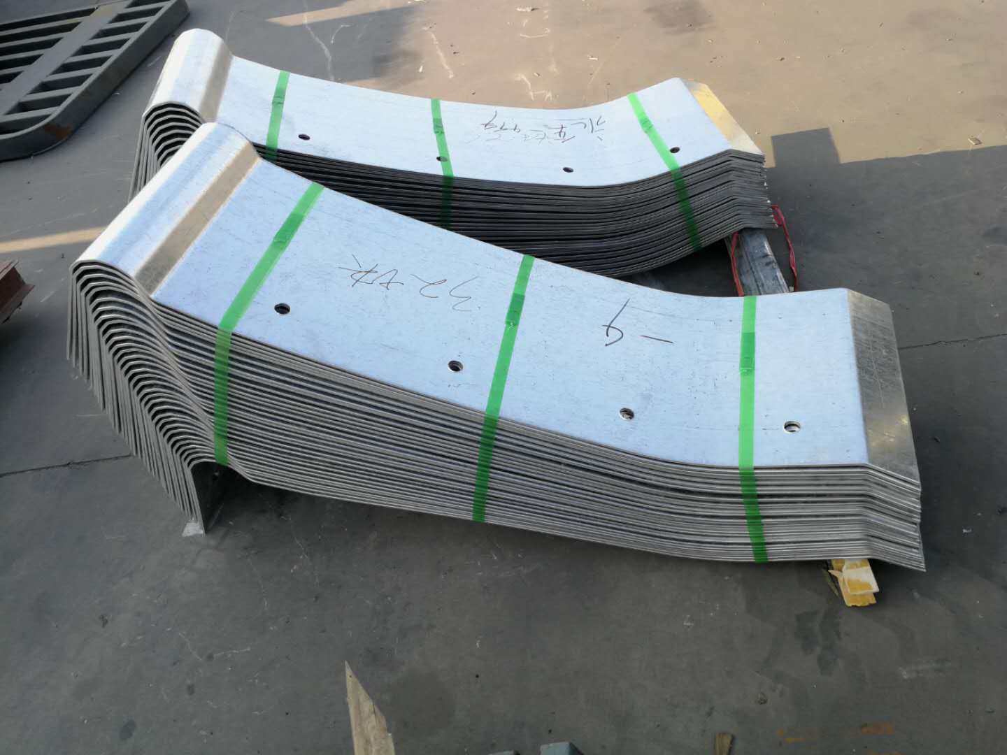 桥梁伸缩缝钢遮板304材质_防护_模板_机床