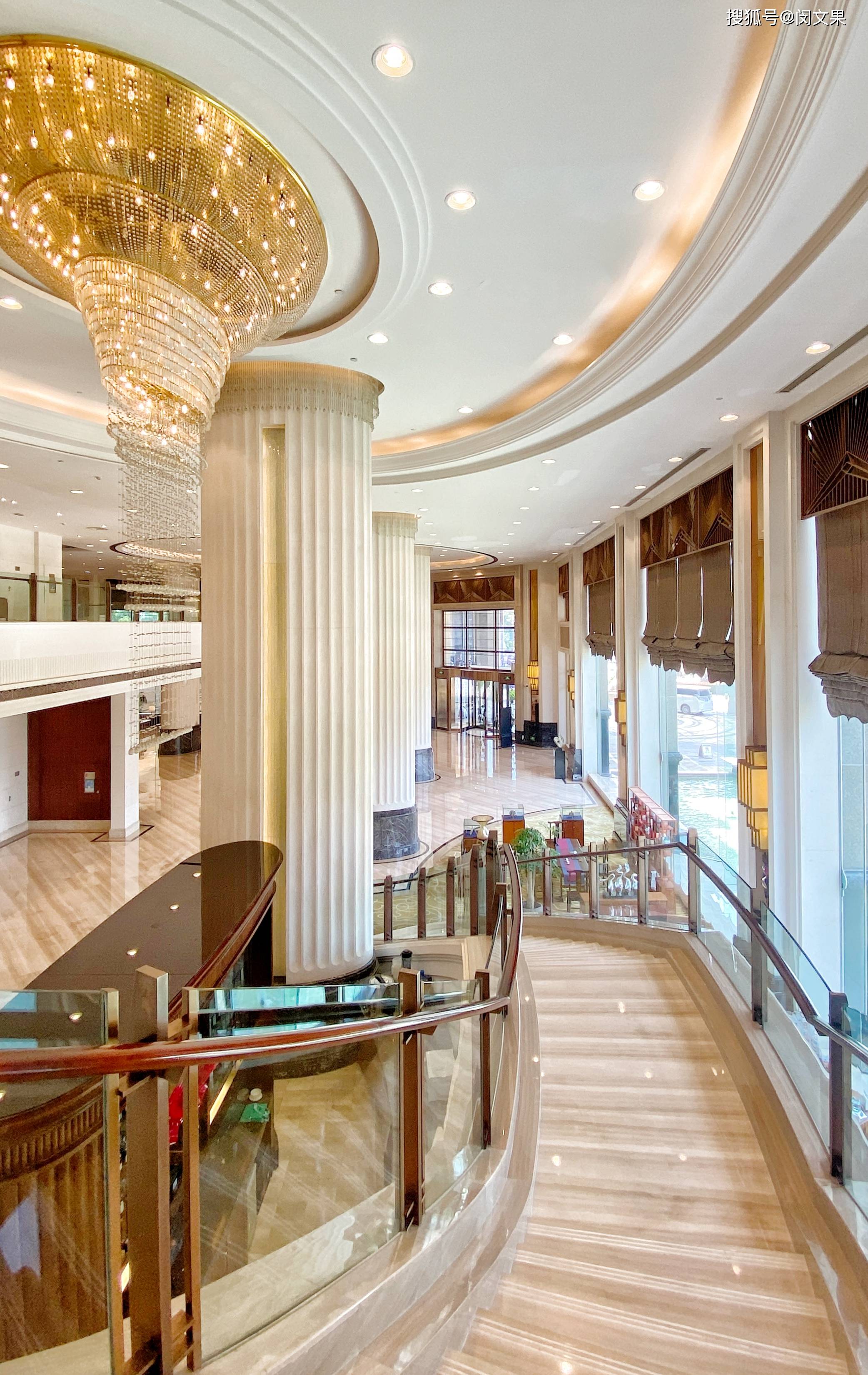 南昌力高皇冠假日酒店