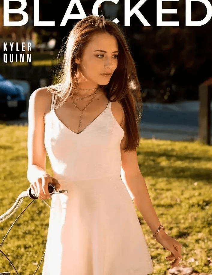 身材惹火,才华横溢,性感女神——kyler quinn_娱乐_成人_行业