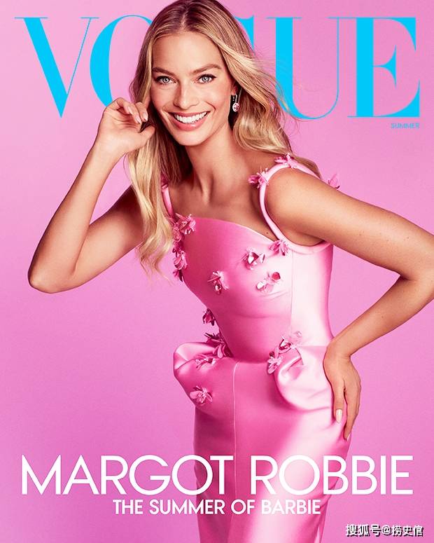 两次入围奥斯卡的玛格特·罗比登上时尚大刊,美得像芭比娃娃_黑色