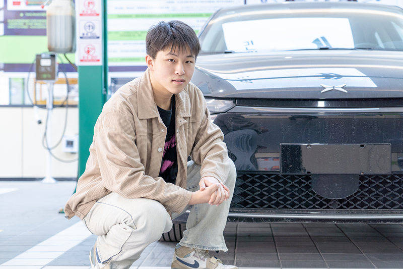 侯翔宇是一个非常有想法有主见的孩子,坚强独立的他,虽然遇到中考失利