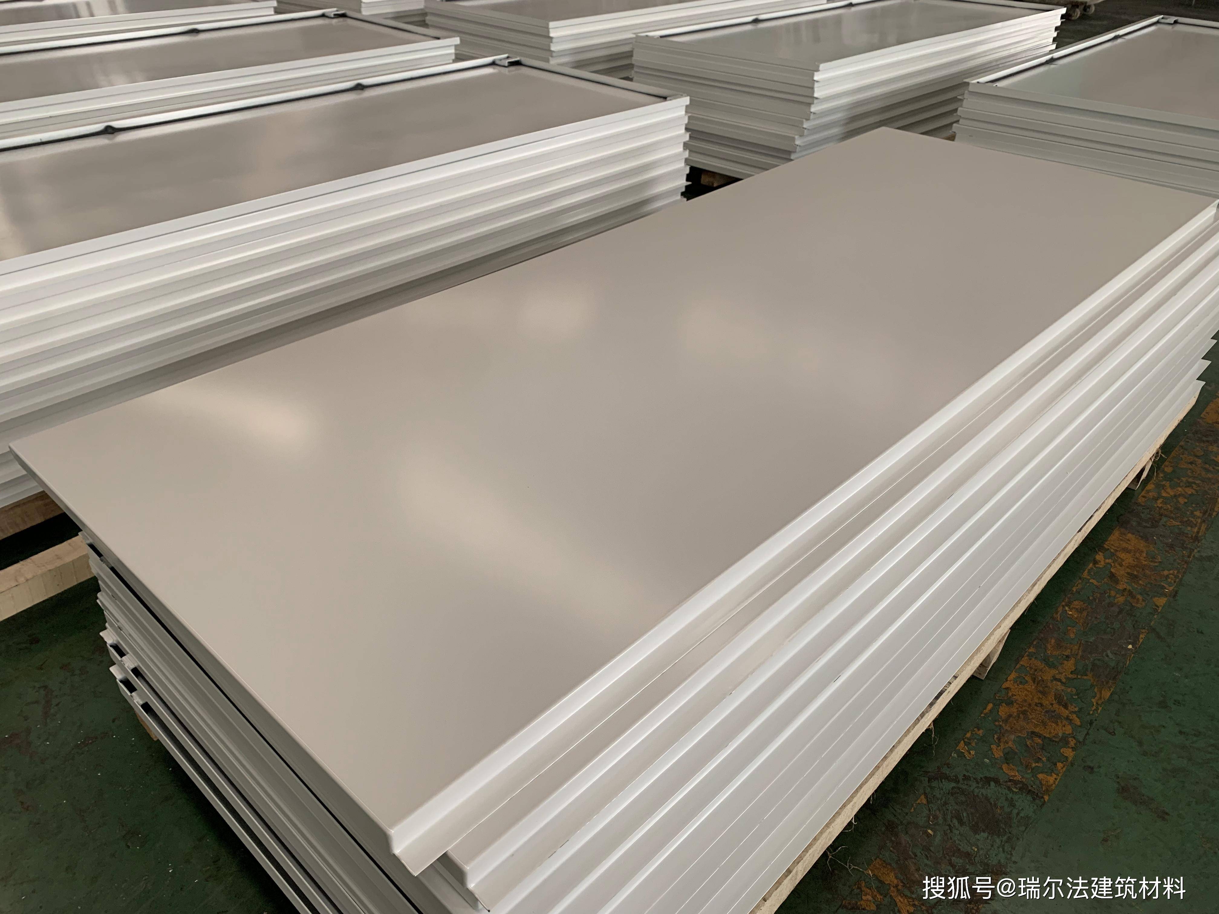 搪瓷钢板在地铁隧道应用中的优势是什么?_装饰_表面_进行