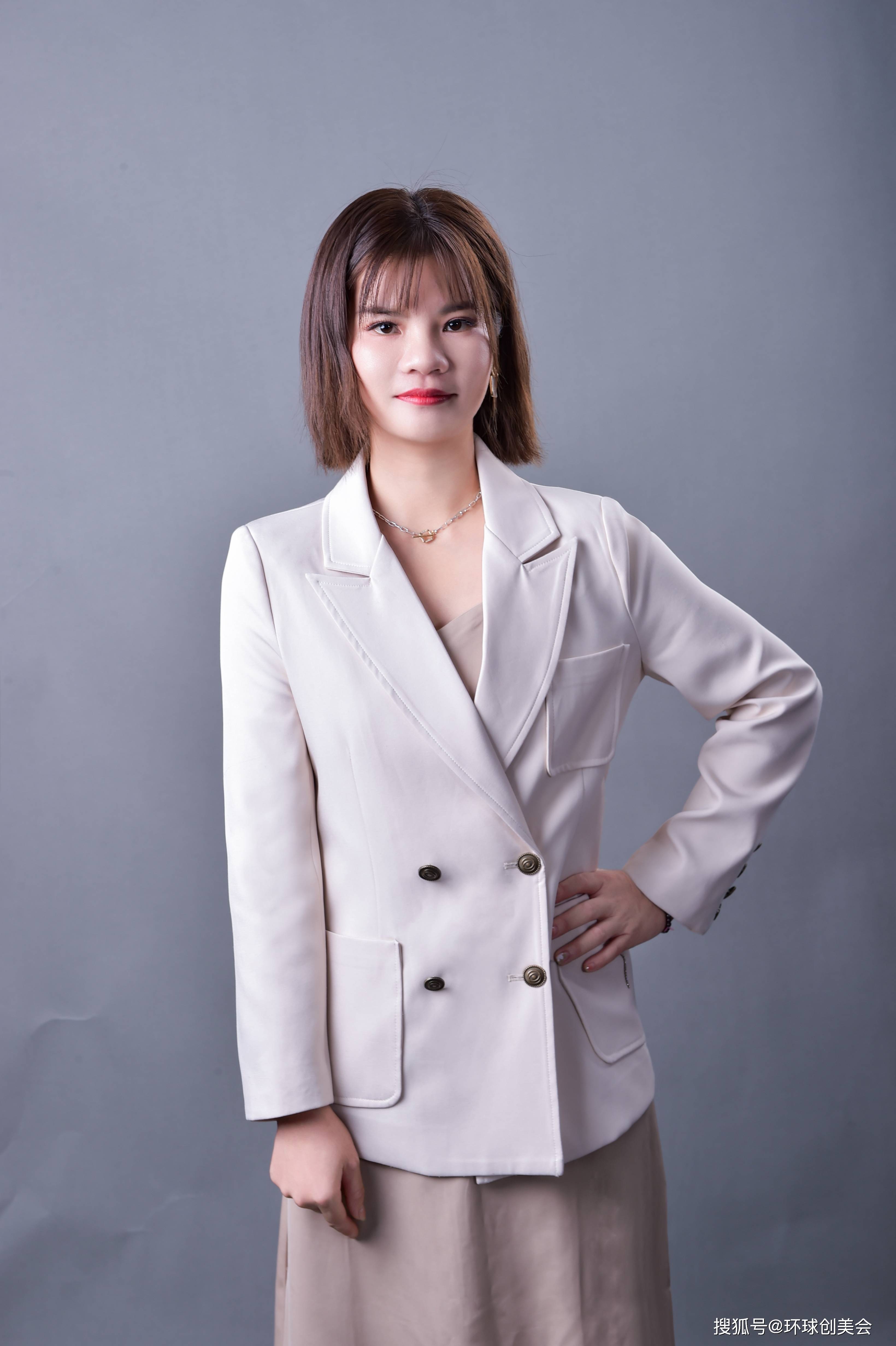 深耕美业五年,擅长各种纹眉技术,广西全能型纹绣名师黄秀梅女士_操作