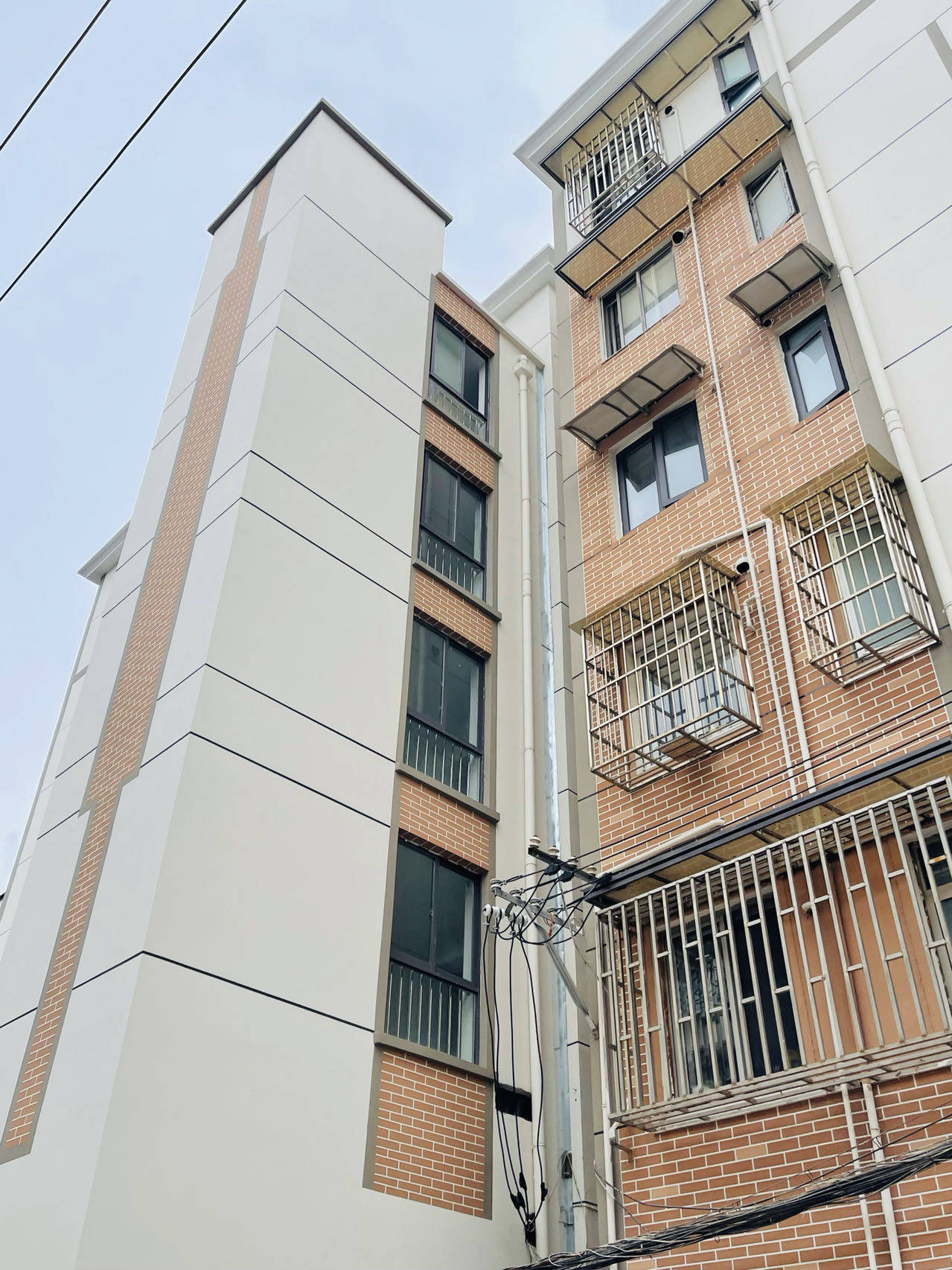 纪念居民区整居委加梯项目又有9台电梯交付成功加梯19台